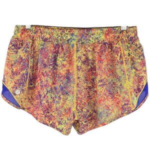 lululemon Seawheeze Hotty Hot II Shorts Size 10 in Woodland Sprint Yellow Multi